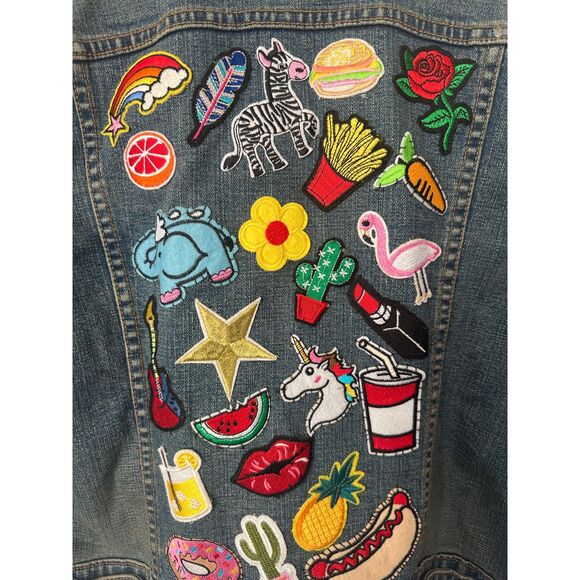 Levi Strauss & Co Denim Jean Jacket Customized Patchwork on Back Size Large - Picture 4 of 6
